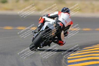 media/Oct-08-2022-SoCal Trackdays (Sat) [[1fc3beec89]]/Turn 11 Backside (1145am)/